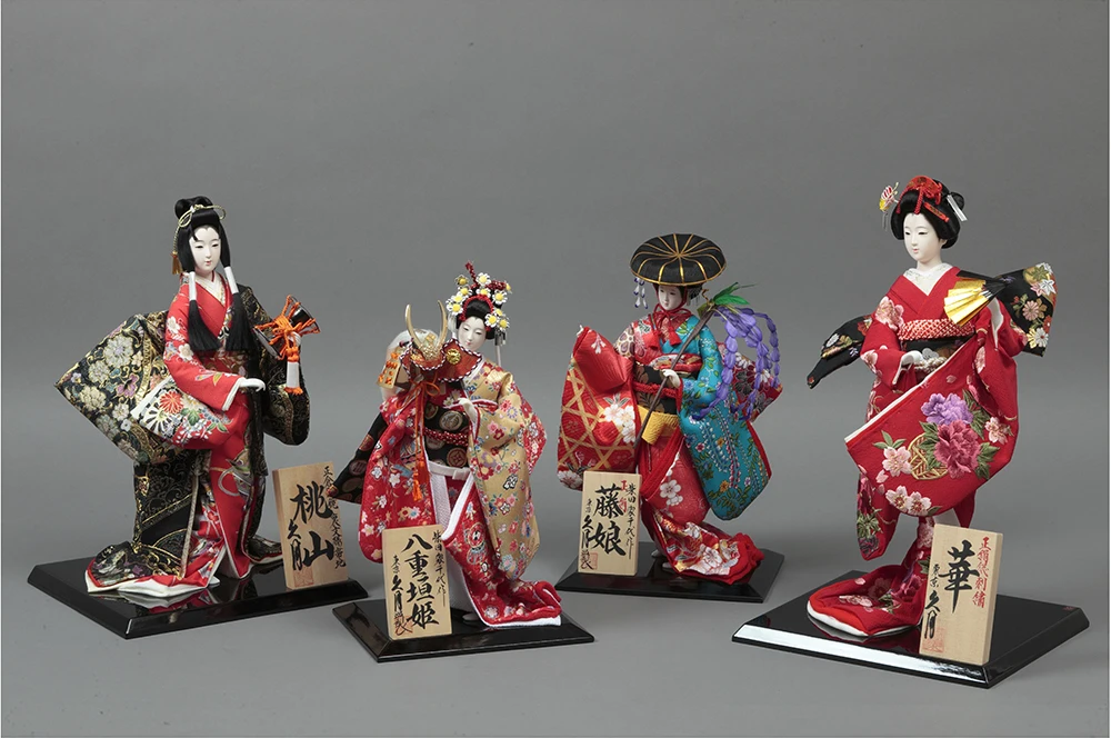 traditional japanese doll