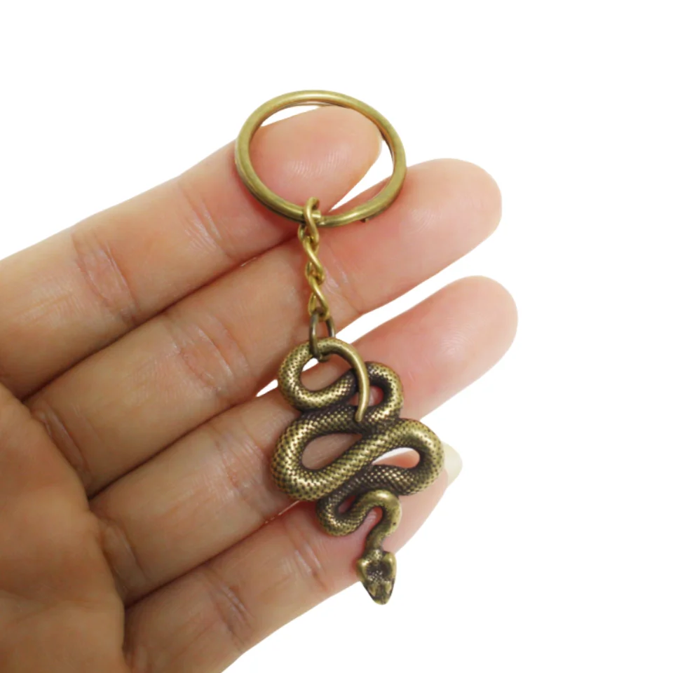 Factory direct creative brass snake key chain pendant snake metal key chain