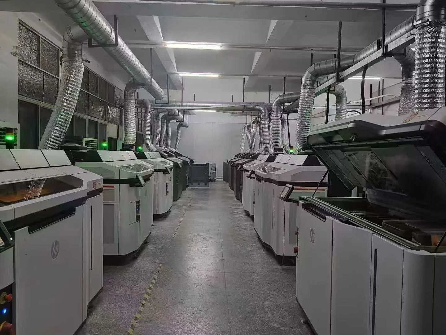 Silicone Casting & Nylon 3D Printing Services | Custom Prototype Manufacturing silicone casting and 3D printing factory