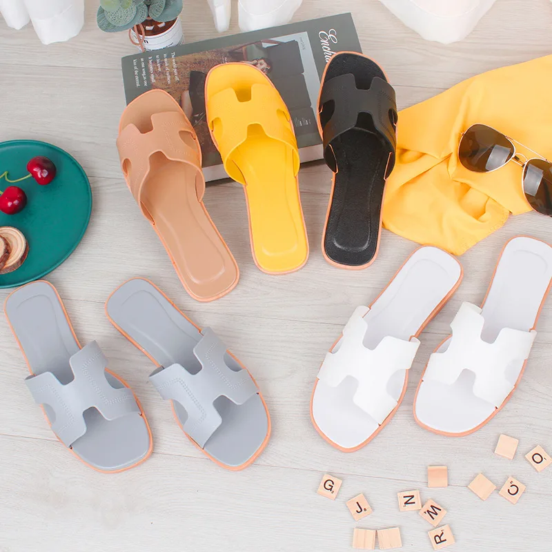 

Chinese Factory New Summer Trendy Flat Beach Slippers Cheap Womens PVC Anti-slip Flat Sandals