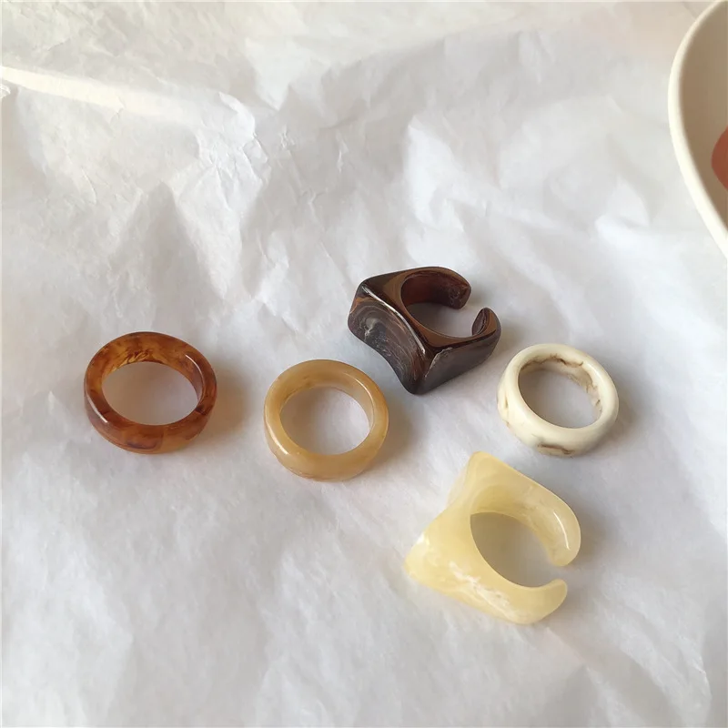 

Korean Minimalism Acetate Retro Rings Fashion Acrylic Band Rings For Women Wholesale