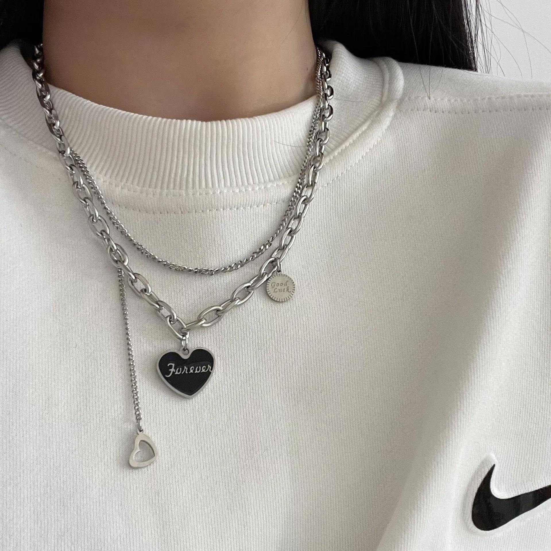 

Vershal B3-157 Hip Hop Necklace Exquisite Oil Drop Black Love Heart Pendant Stainless Steel Lariat Necklace