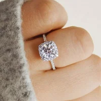 

Female Wedding Jewelry Crystal Claws Design Diamond Engagement Ring