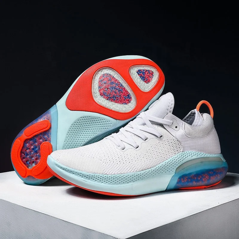 

The new design of fashionable low - price durable lace-up anti - slip air cushion net men's running shoes and basketball shoes, Black