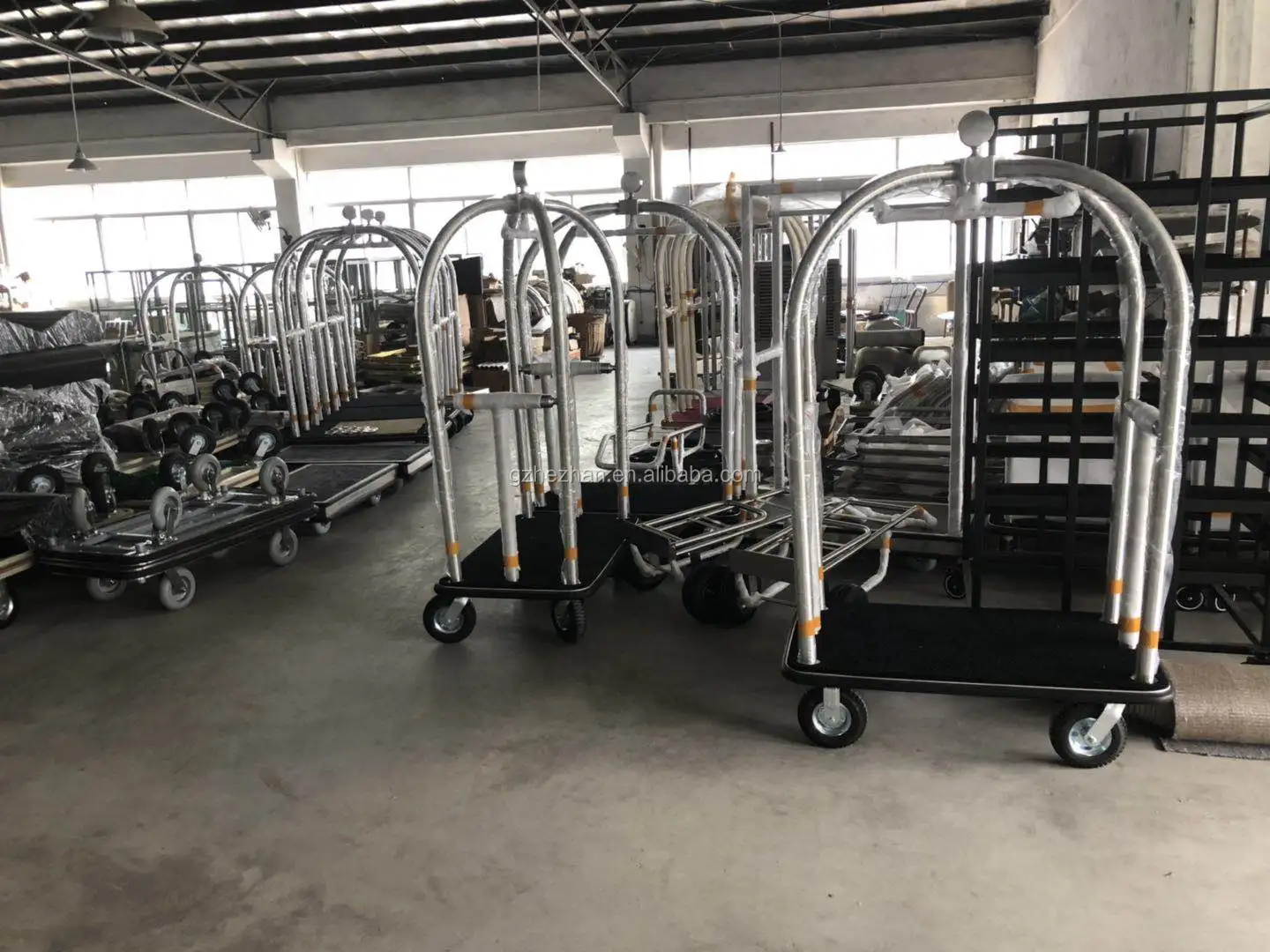 
stainless steel with titanium gold coated hotel luggage trolley carts for luggage carrying 