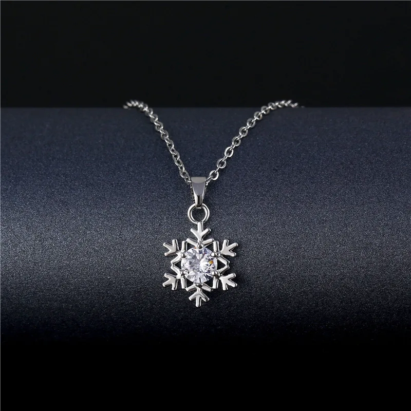 

Zircon Snowflake Pendant Necklace Clavicle chain Titanium steel flower style jewelry for women