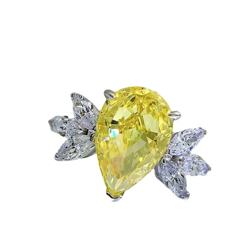 

New fashion trend 925 silver inlaid 5A zircon Radiant yellow diamond high carbon diamond niche design sense beautiful lady, Picture shows