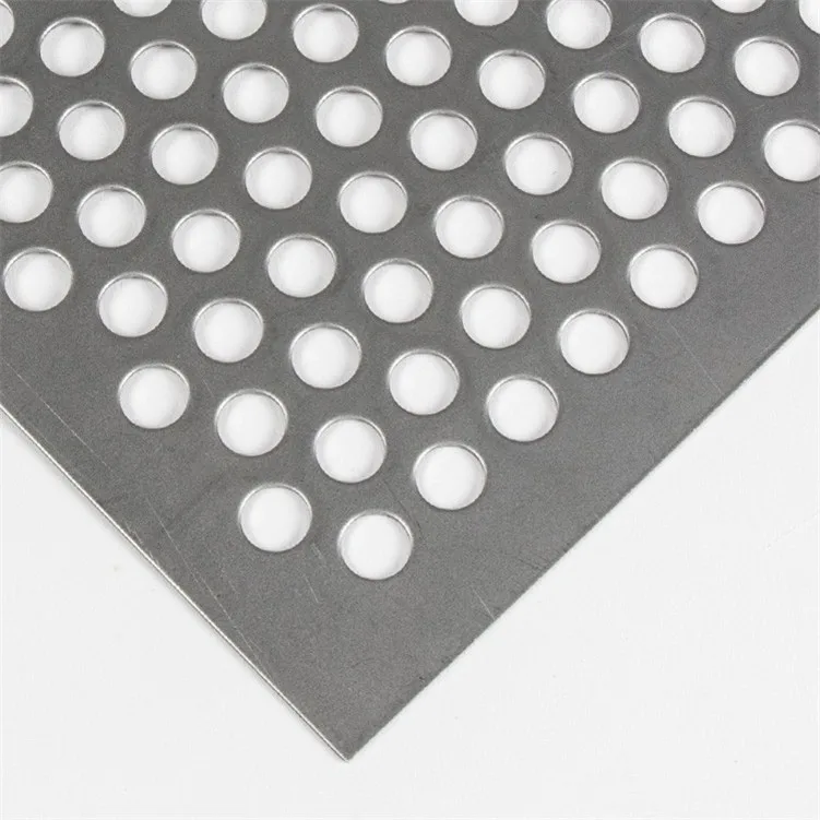 Round holes. Перфорированные металлические пластины. Металлическая пластина перфорированная. Сетка металлическая с круглыми отверстиями. Перфорированный алюминиевый лист.