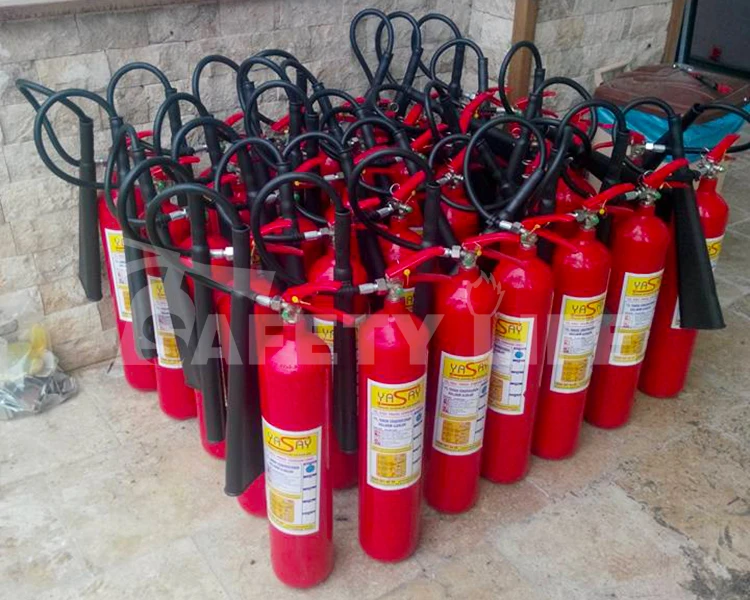 co2 extinguisher (4)