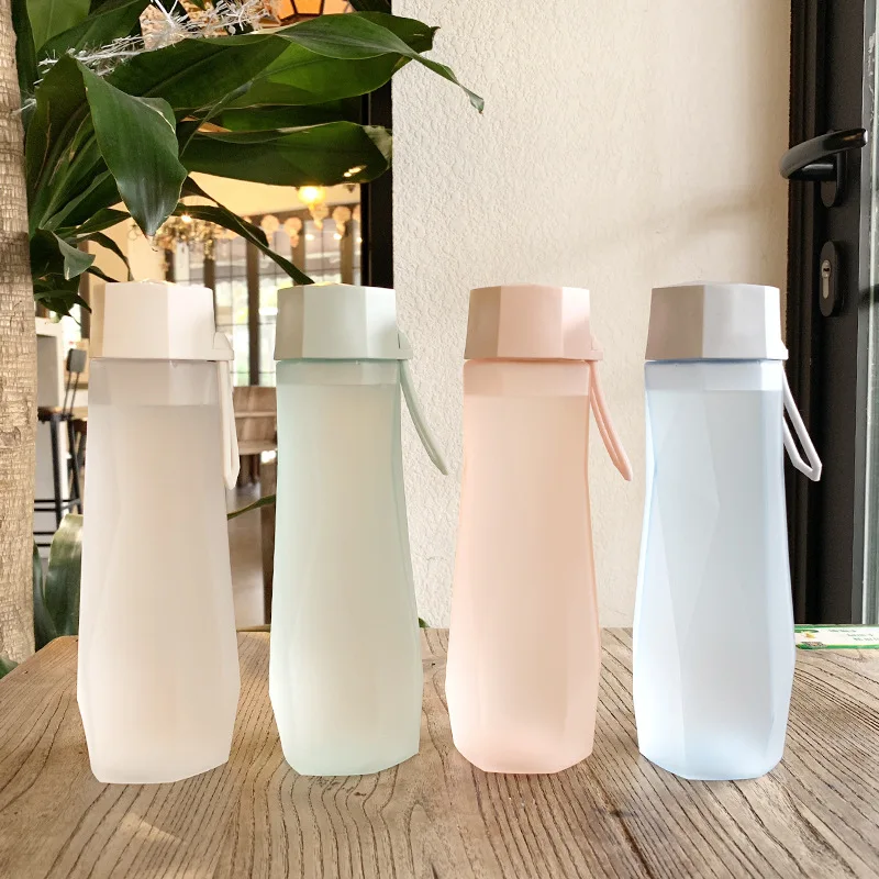 

Mikenda frosted tritan plastic water bottle custom logo plastic bottle water, Can be customized