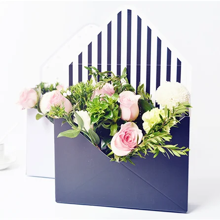 

Hot Sale Valentine 's Day Envelope Shape Florist Cardboard Paper Box Flower Packaging Rigid Box