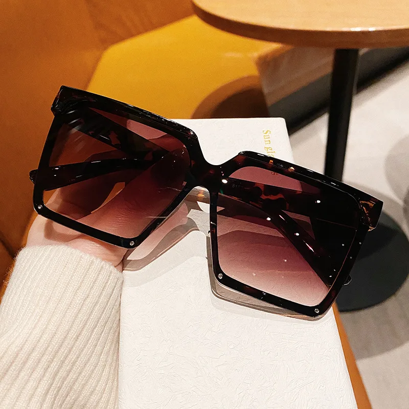 

Oversized PC Rainbow Woman Rectangular Sunglasses Luxury 2021 Unisex Manufacturer