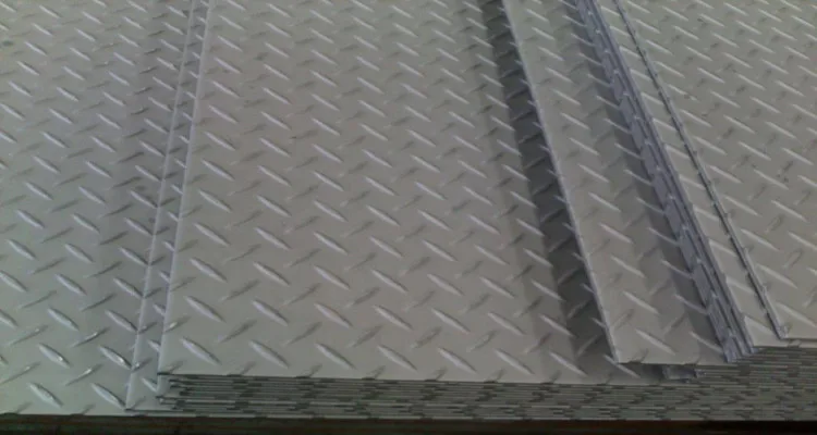 3mm 5mm 201 304 316 Checker Steel Sheet Chequer Plate Stainless Steel ...