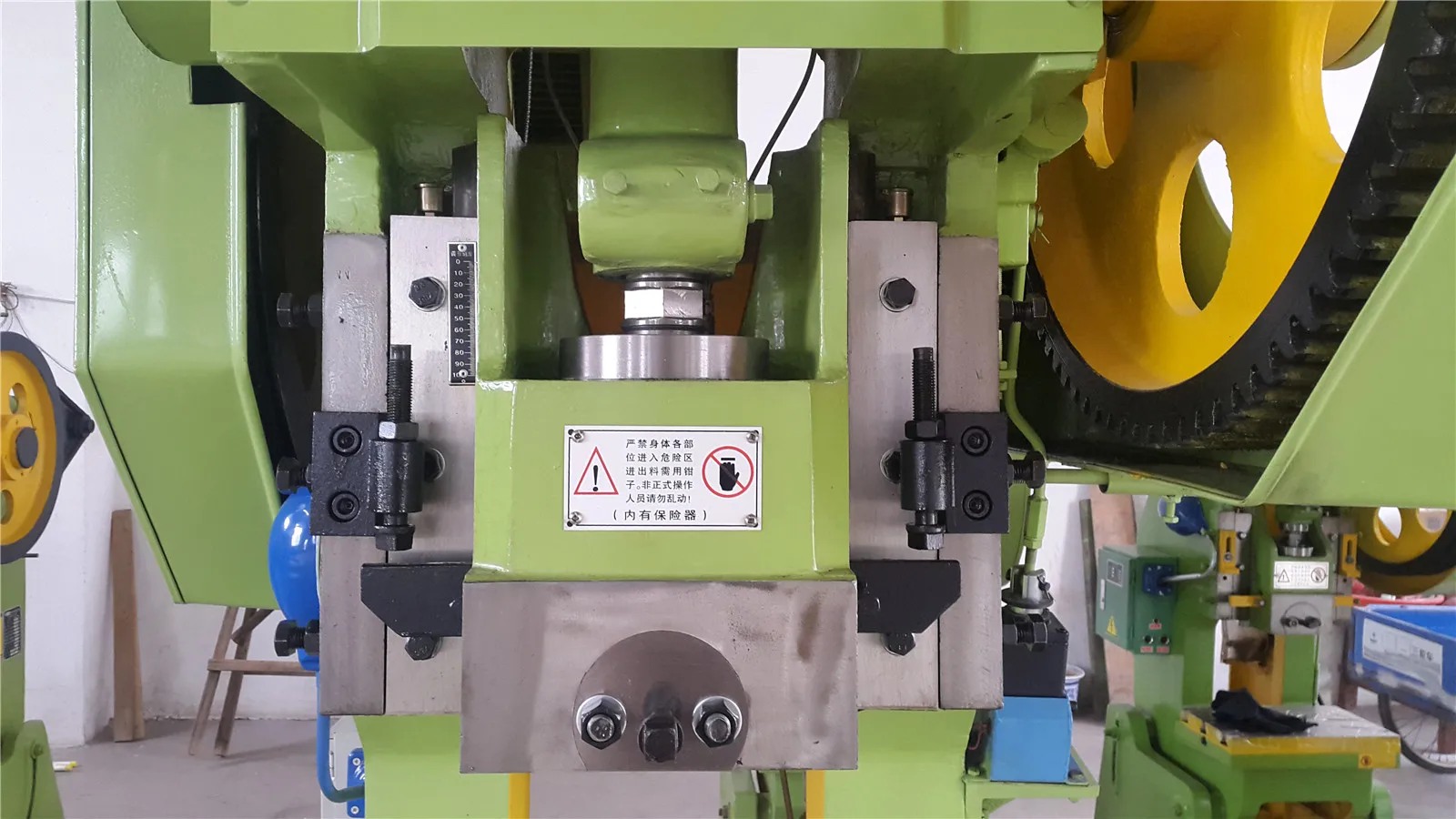 
hot sale electric coin punching machine,plastic hole/circle hole power press for sale 