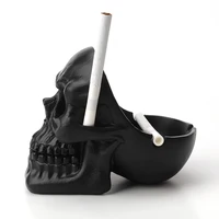 

Personalized Skull Head Ashtray Table Desktop Decoration Polyresin Ashtray Wholesale Black White