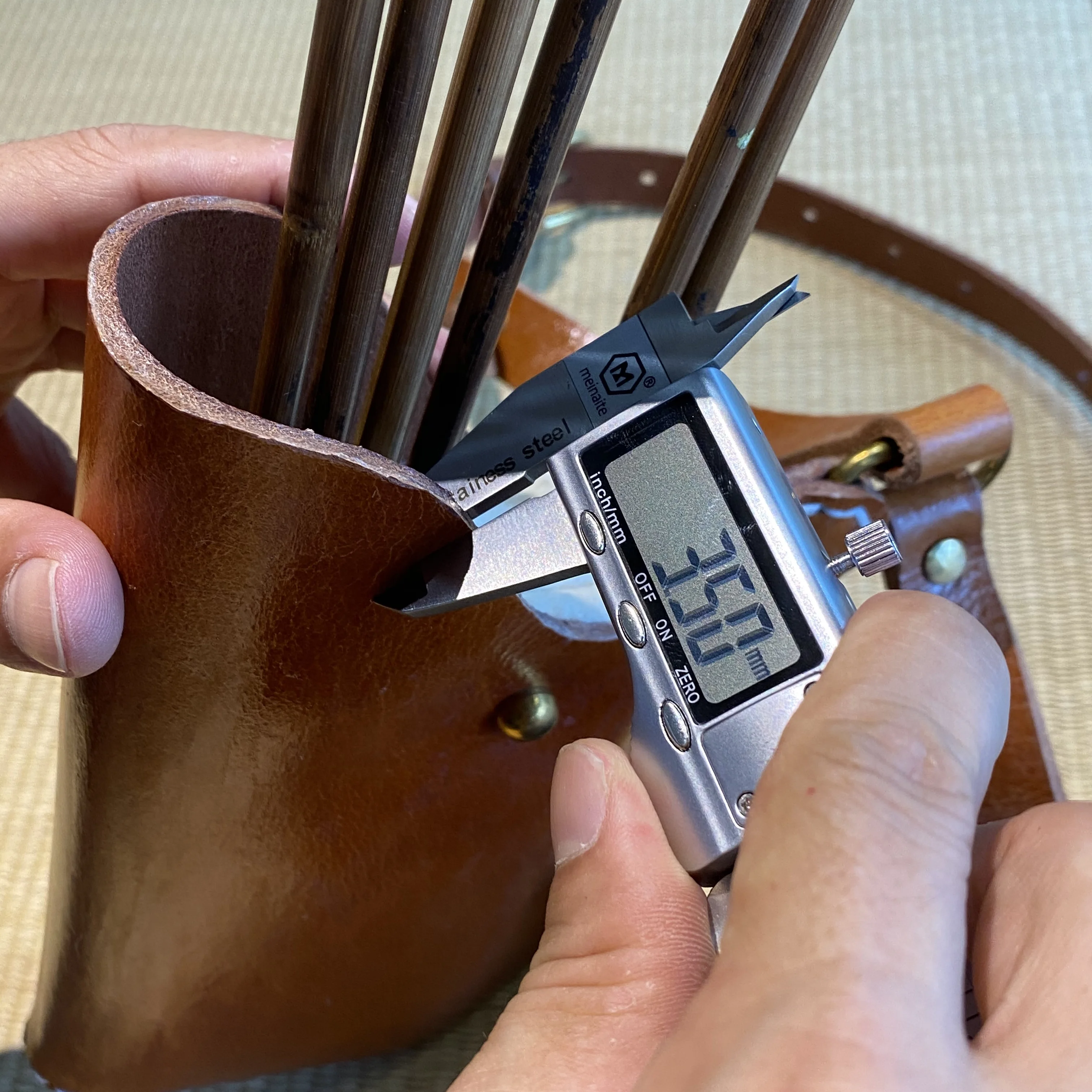 Alibow Archery Hunting Manchu Quiver Cow Leather Side Hip Quiver For