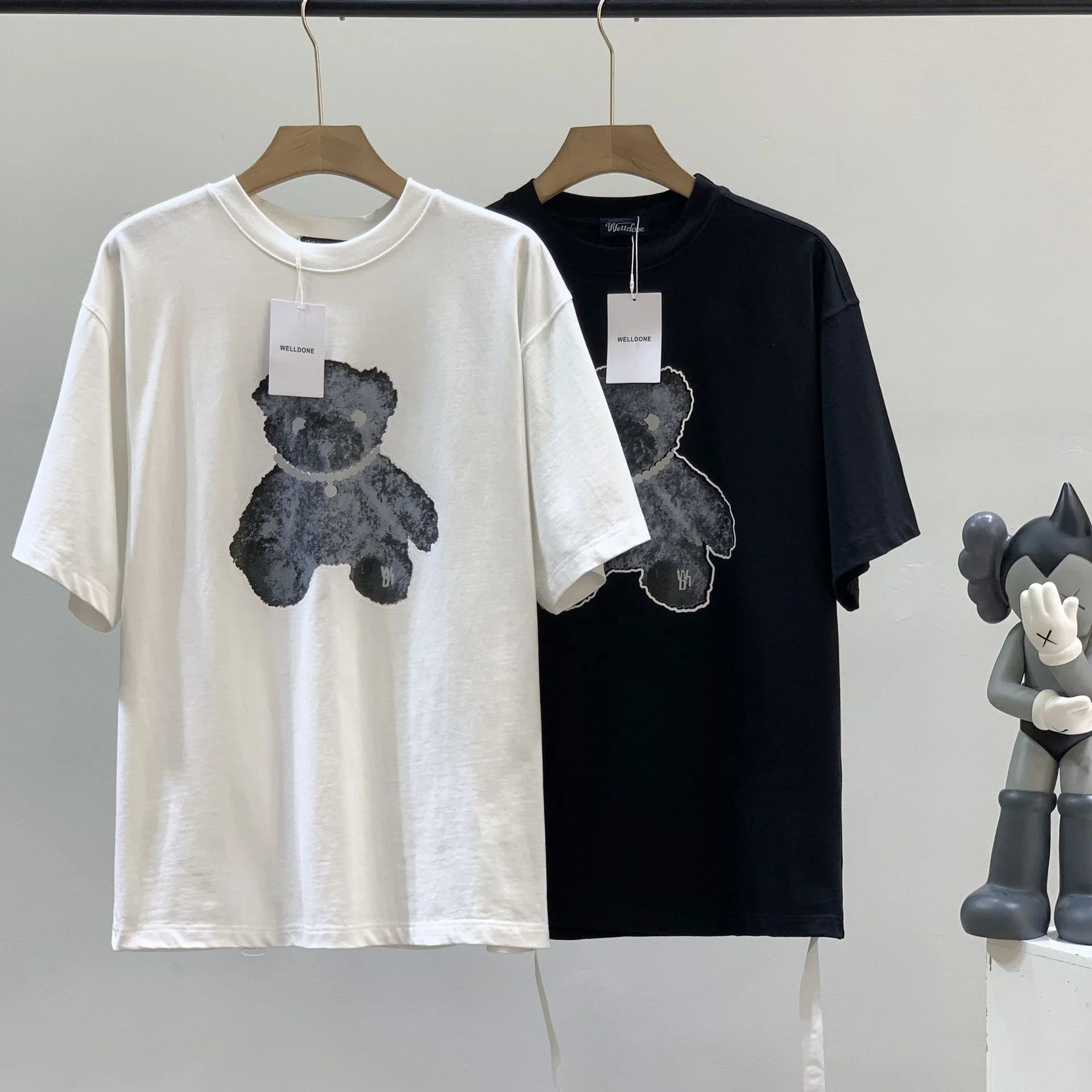 

Summer 3M Reflective Three-dimensional Luminous Bear Print T-shirt Women Tops T Shirts Cotton T-shirt High Street Men Tee