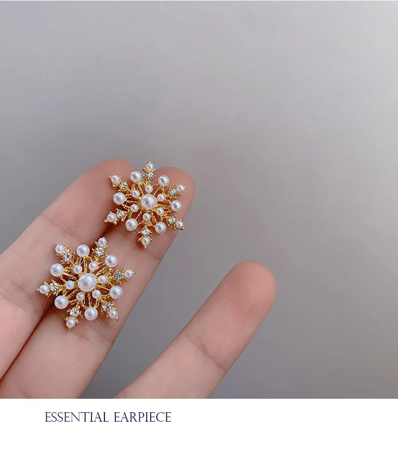 

ADELANTE High Quality Gold Plating Silver Snowflake Freshwater Studs Pearl Korean Earrings Women