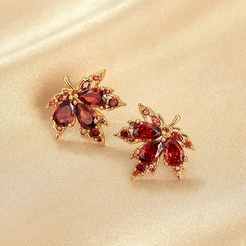 

2023 New Trendy Red Maple Leaf Earrings 925 Silver Needle Premium Full Diamond Red Zircon Earrings