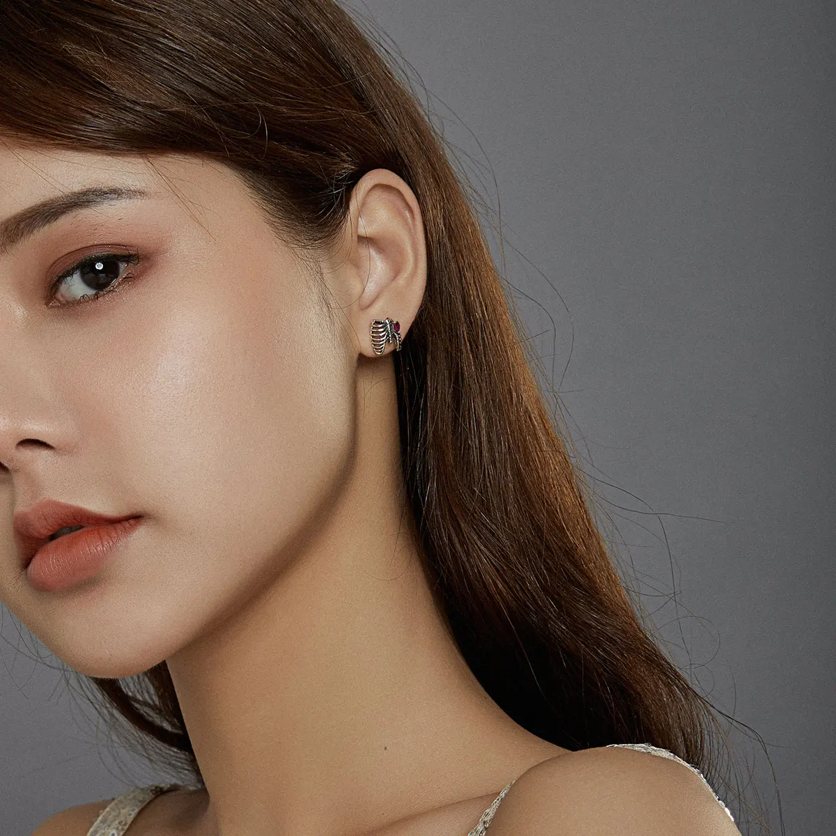 

New Style Rib Ear Studs Heart Gemstone 925 Silver Stud Earring Women Custom