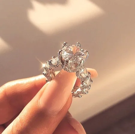 

Hot ladies diamond rings with alloy zircon inlaid rings