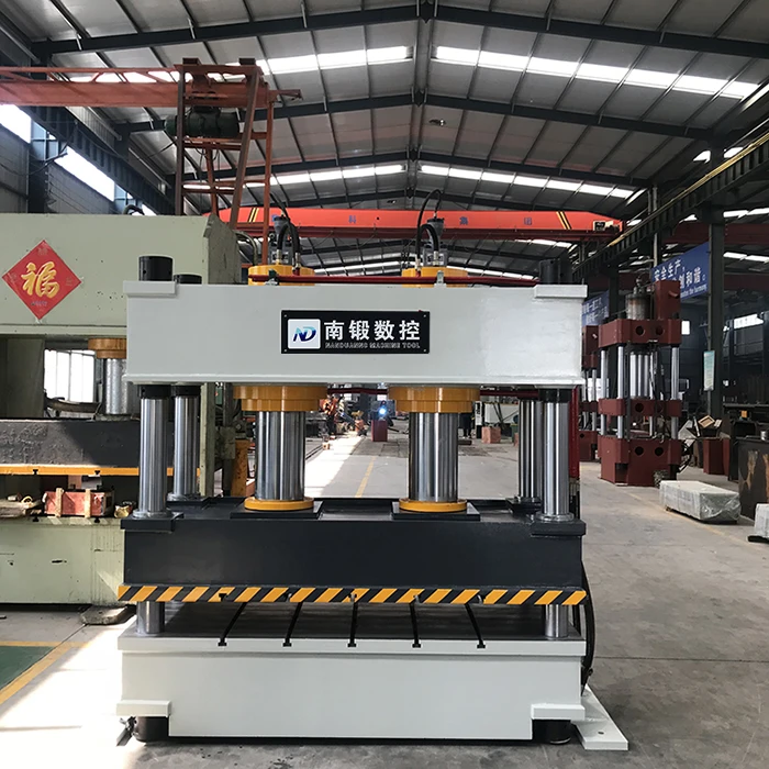 metal tile making machine.jpg