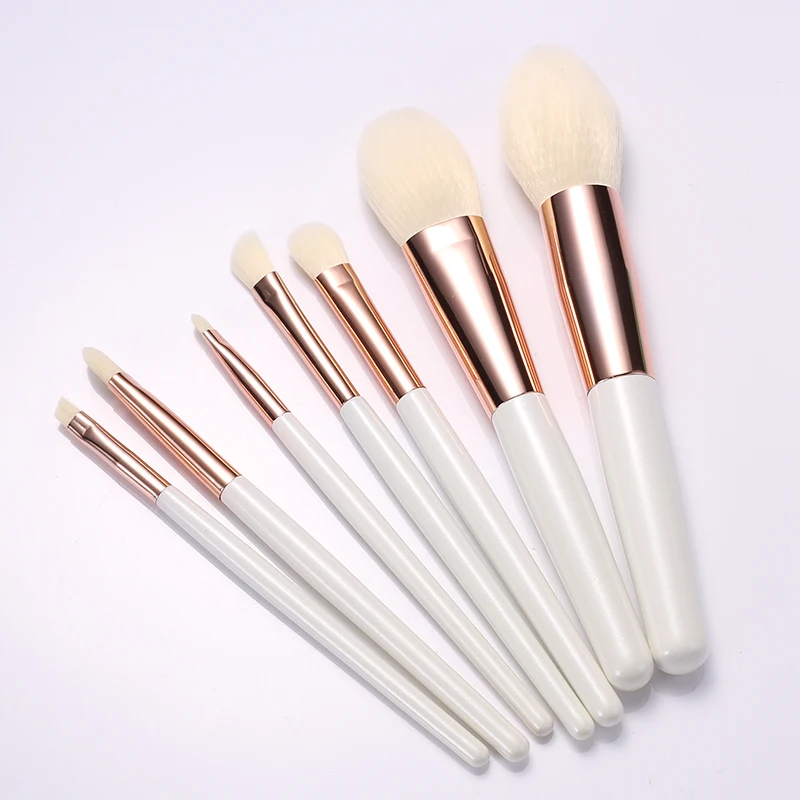 

Oem 7Pcs Flat Soft Detail White Cosmet Professional Makeup Brush Set
