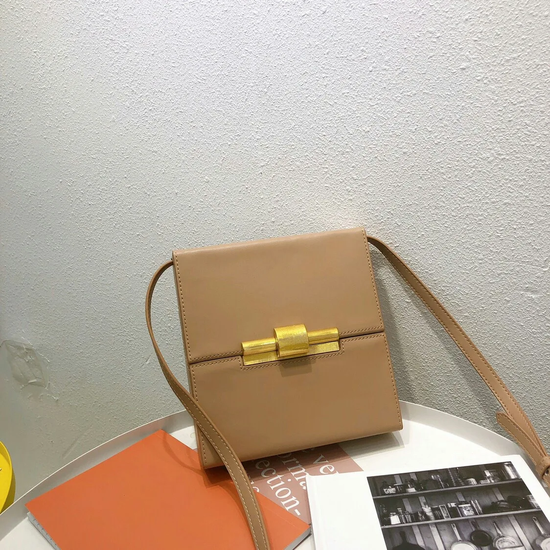 

High Quality Genuine Leather Box Shape Small Square Bag Lock Designed Crocodile Bags, Picture