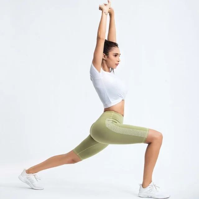 

Spring new women's sports fitness suit open navel short sleeve Yoga suit