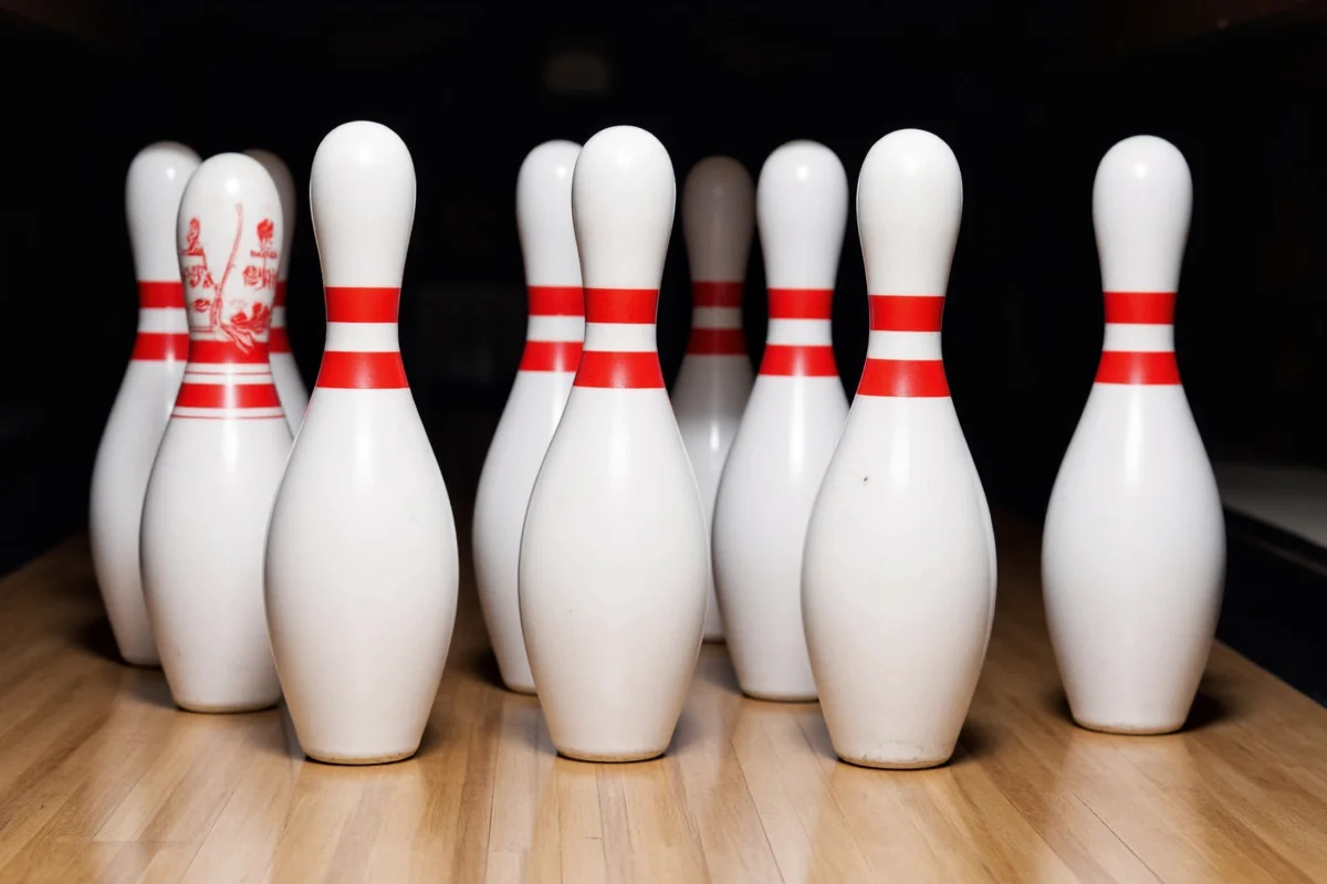 how much does a bowling pin weigh