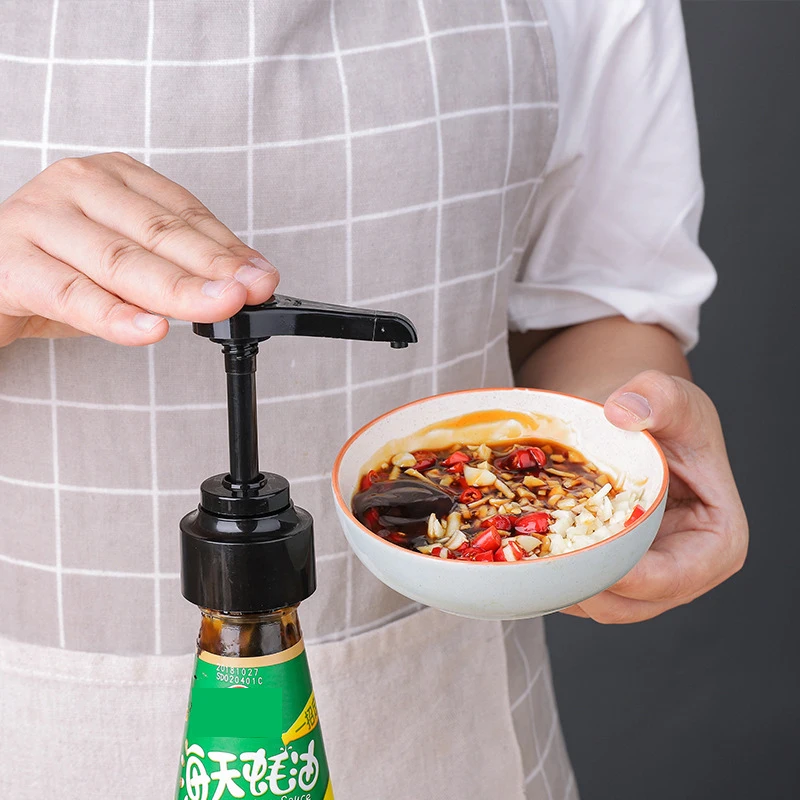 

Household Food Grade PP Oil Pump Oil Sprayer Oyster Sauce Injector Nozzles
