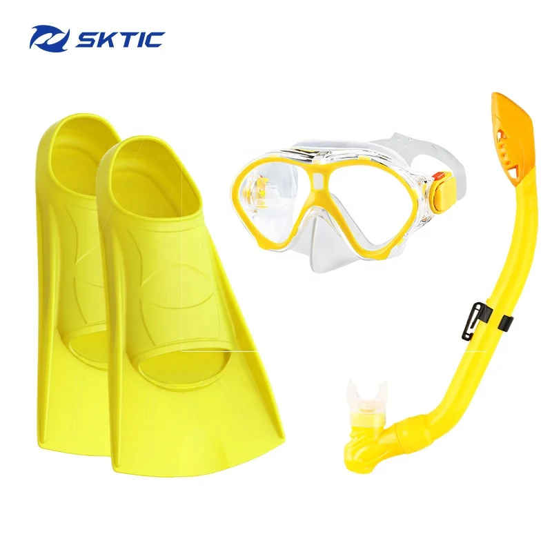 

SKTIC High-quality Adult Scuba Diving Masks Set Adult Snorkel Mask with Fins Adjustable Trek Fins Adults Snorkel Gear Packages, Transparent yellow