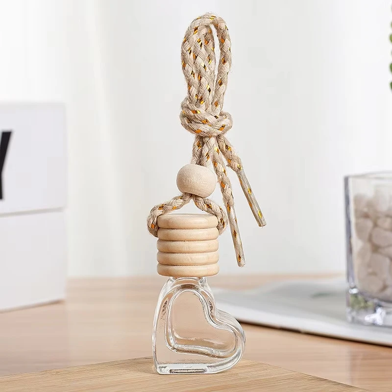 Air Car Freshener Hanging Perfume Bottle Car Perfume Refillable Fragrance Diffuser Empty Heart Shape Glass Bottle