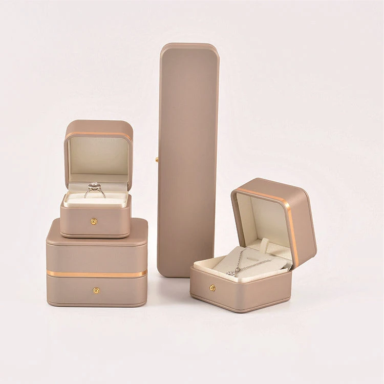 

Shangjie OEM fashion jewelry 2021 engagement ring box leather ring box packaging jewelry ring box, Colorful