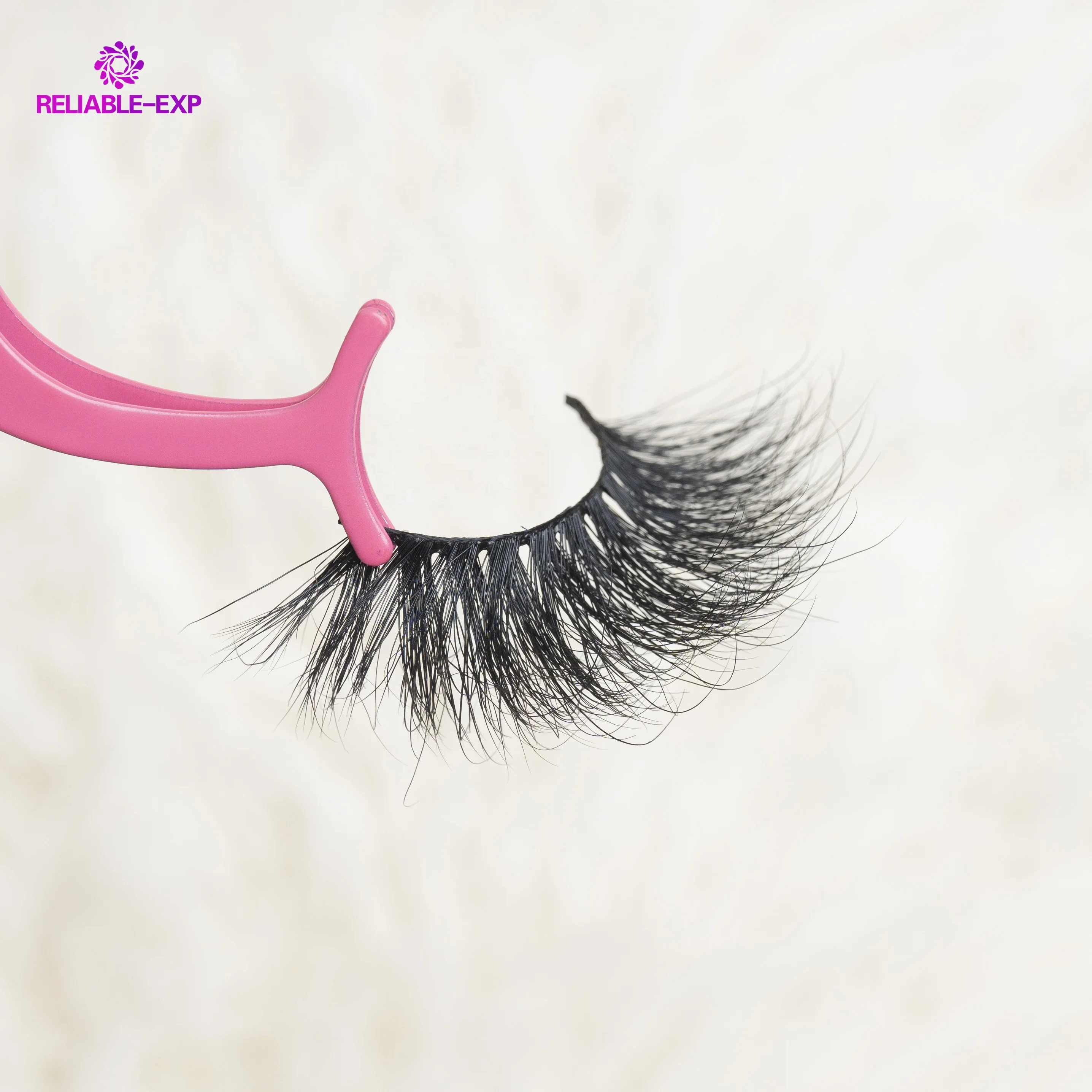 

LXPLUS-30 What a good deal popular style LXPLUS SERIES 5d fluffy lifelike strip eyelashes to make the distributor sell well