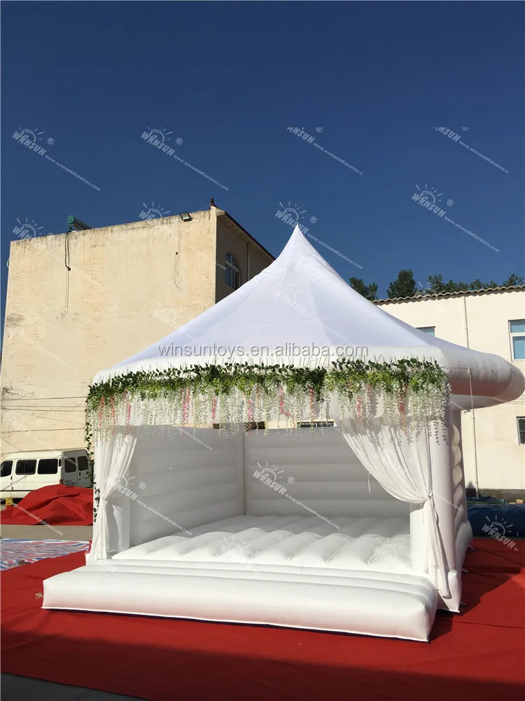 White bouncy castle 2.jpg