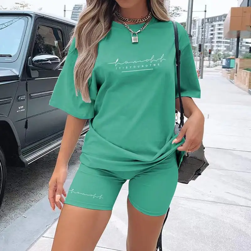 

LZX0133-1 Embroidered Oversize Ladies Fashion New Tops Short Pants Two Piece Women Clothing 2021 Black Wholesale Cotton T Shirt