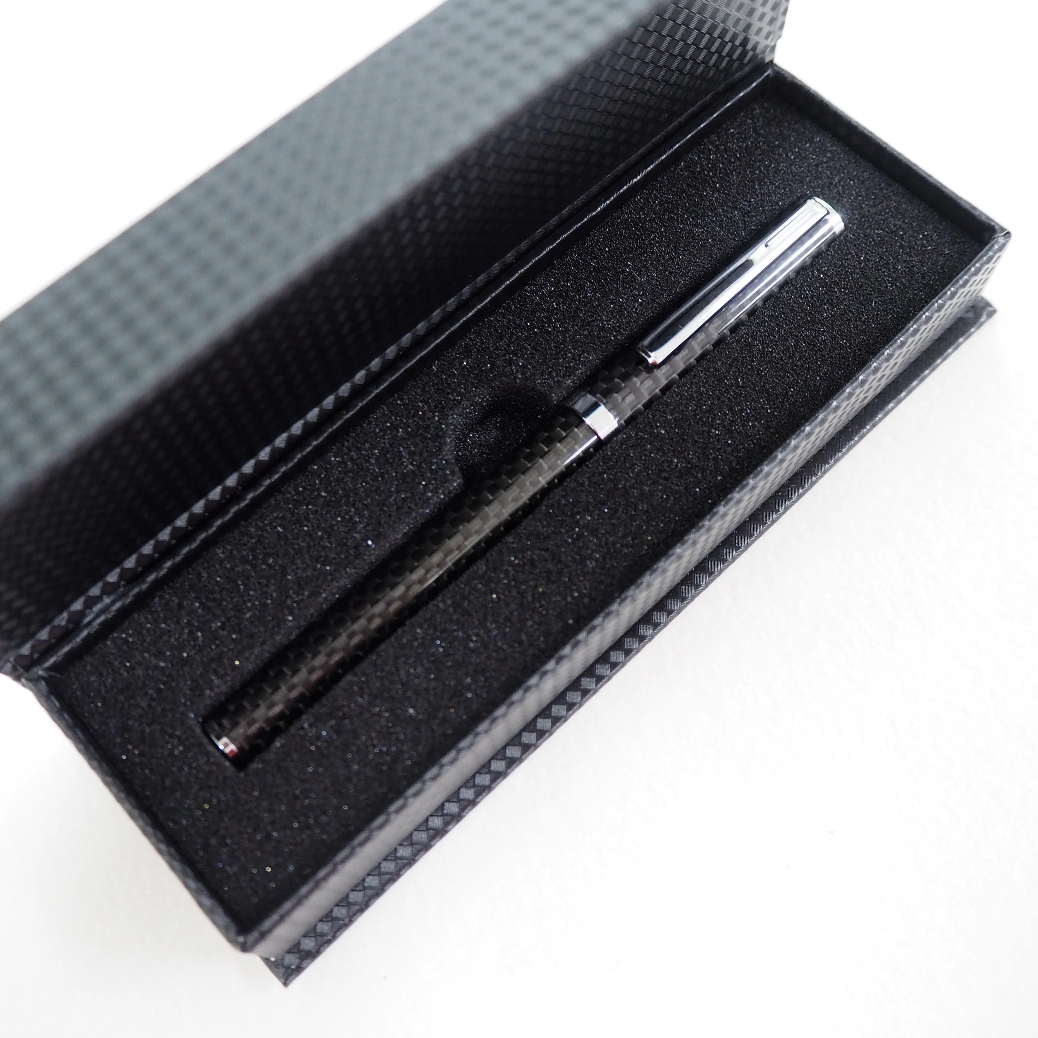 
Luxury Real Carbon fiber gel pen with carbon fiber Rollerball pens Schneider Topball 850 Gel ink refill 