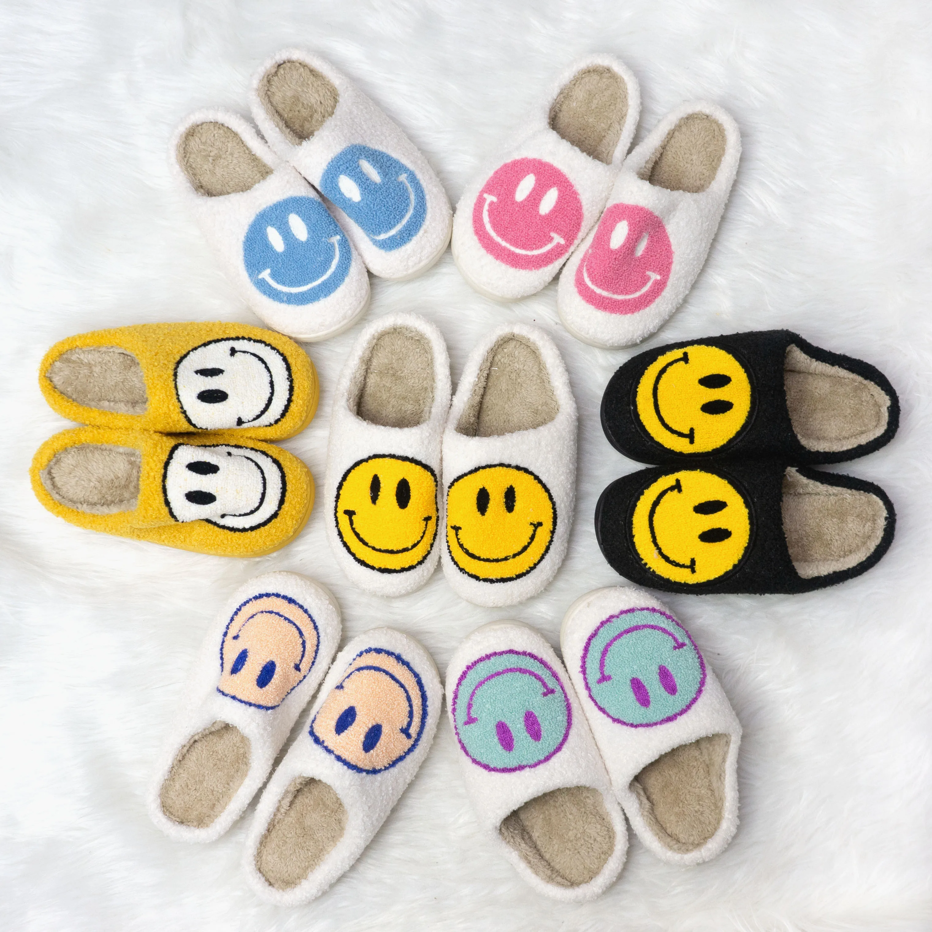 

Wholesale smiley face ladies winter indoor fuzzy happy slides warm furry home house cute bedroom smile pantoufle slippers, 7 different colors