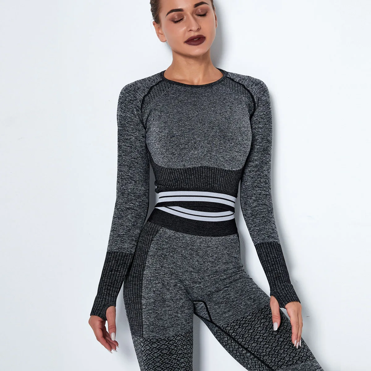

Women's Long Sleeve Seamless Lightweight Jogging Exercise Active T-shirt