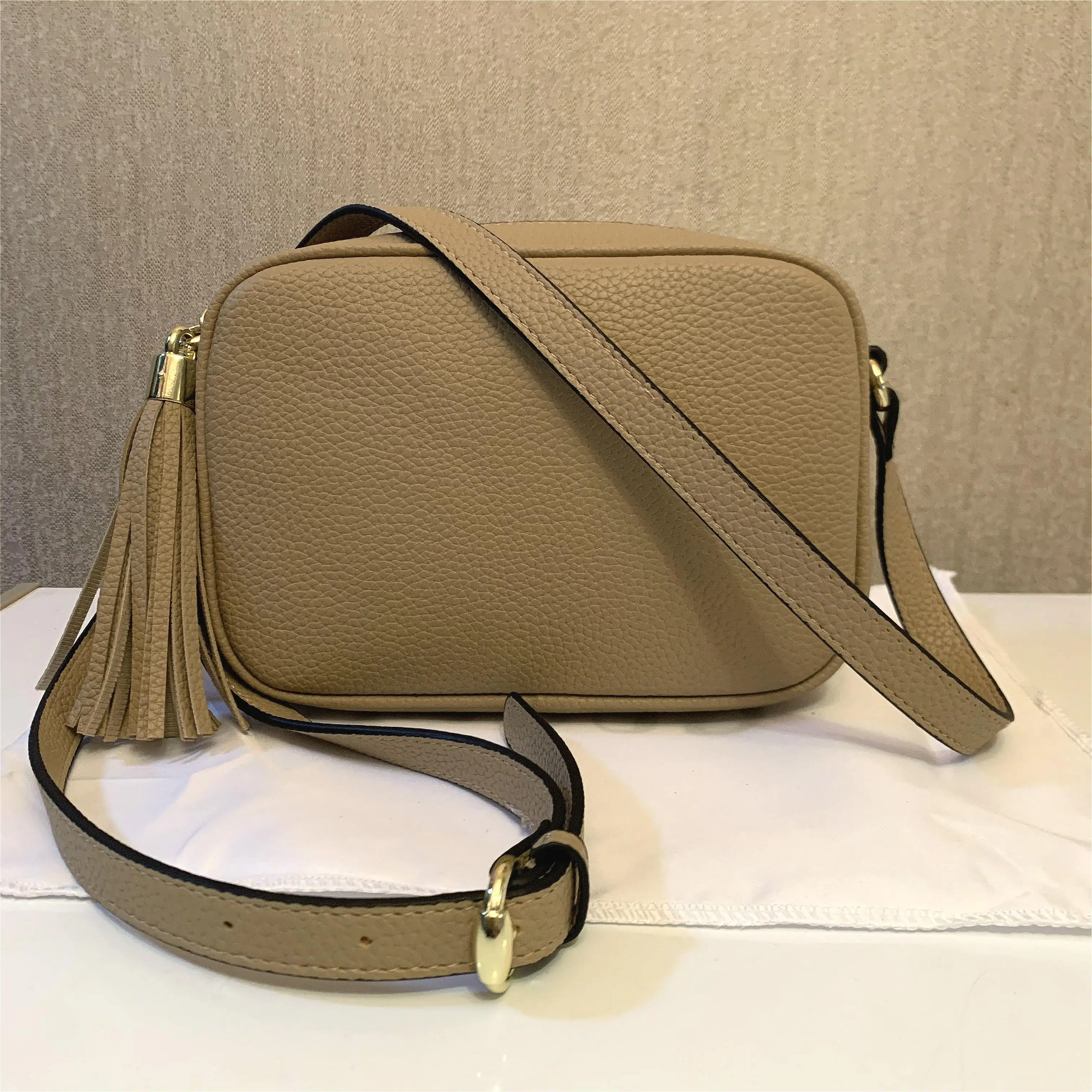 

Designer Handbags high quality Luxury Handbags Wallet Famous handbag women tassel Crossbody bag Fashion Vintage leather Shoulder