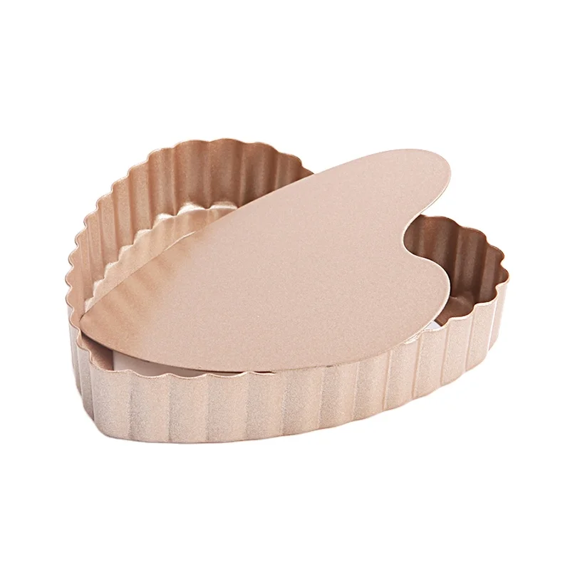 

CHEFMADE Mini Heat-Resistant Heart Shape Removable Bottom Bread Pan Cake Baking Tray, Champagne gold