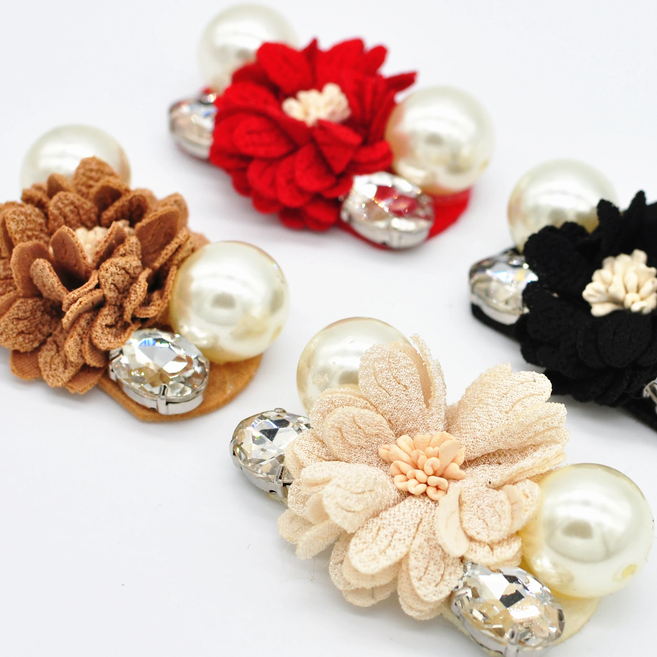 

Fashion girl shoe accessories handmade ornament pearl glass jewelry flowers for lady shoe adornment materials for children shoes, Oem/odm