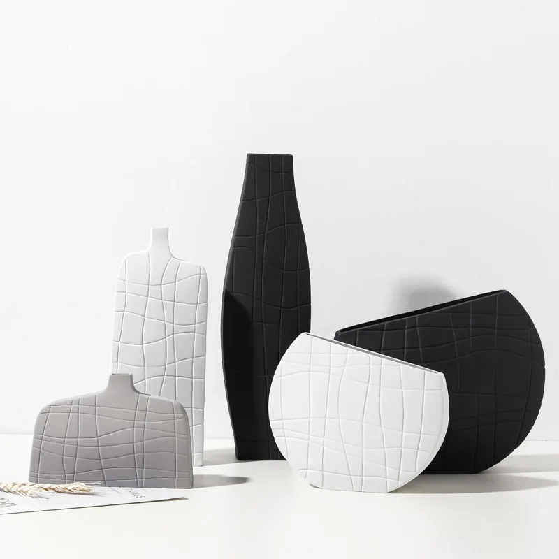 

Creative Design Nordic Minimalist Black And White Stripes Art Geometry Ceramic Vase For Home Living Room Desktop Decor, White/black
