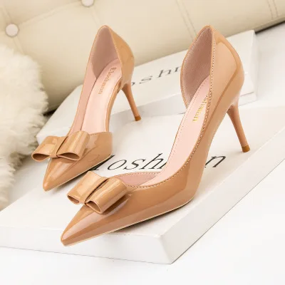 

Elegant Metal Buckle Show Thin Women's Sandals Solid Patent Leather Pointed Toe Fashion Brand High Heels For Women