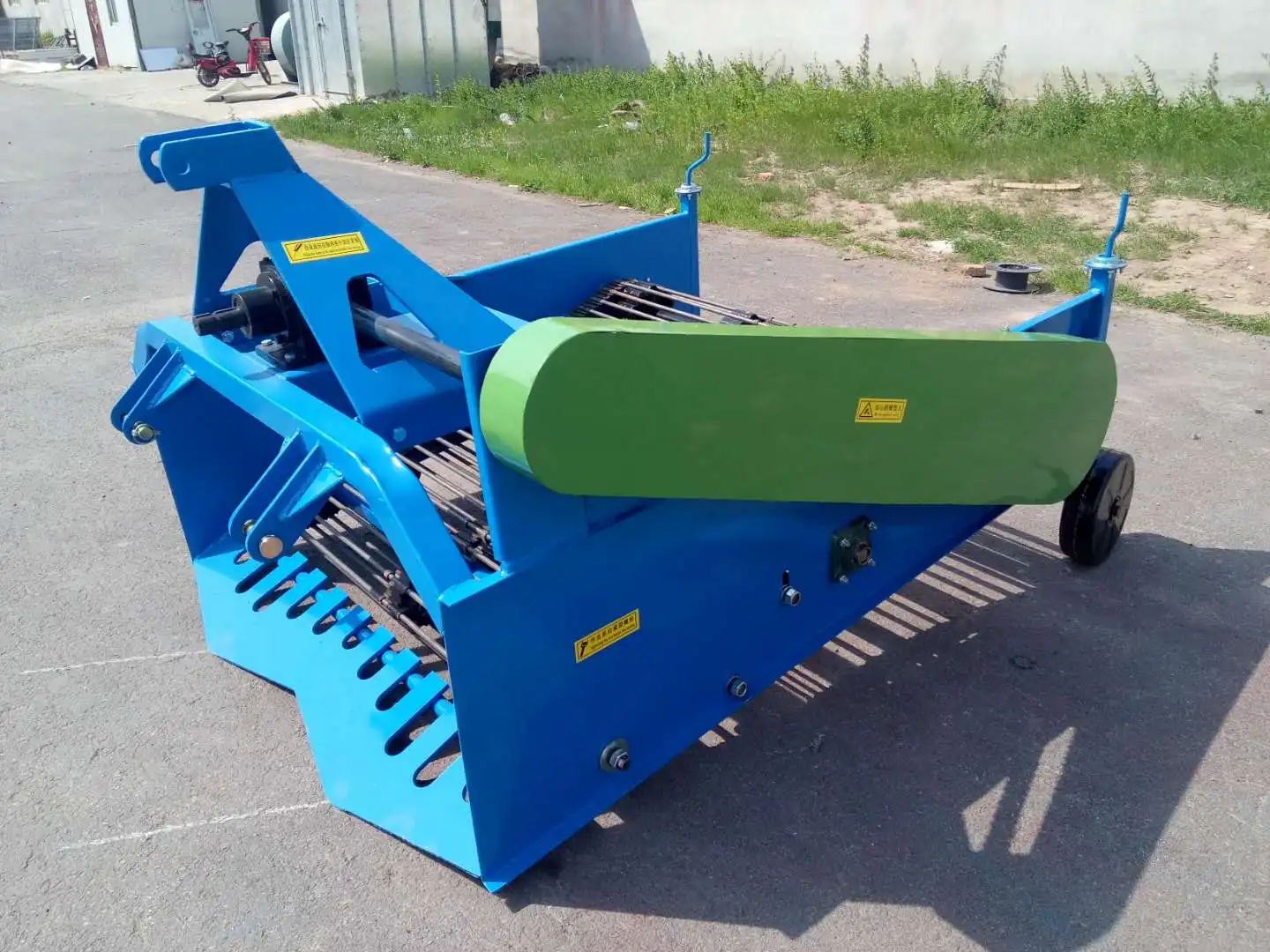 potato harvester (16).jpg