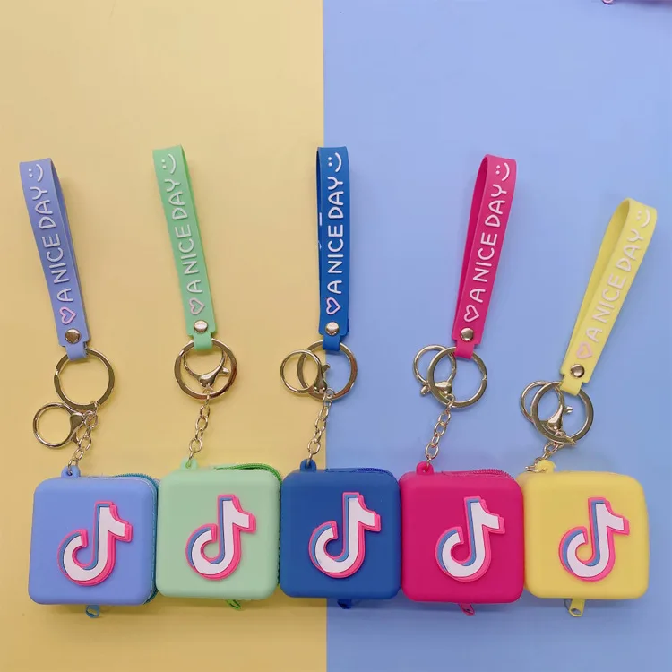 

Summer 2021 Small Cartoon Tik Tok Kids Jelly Hand Bag Mini Silicone Little Girl Coin Purses Keychain