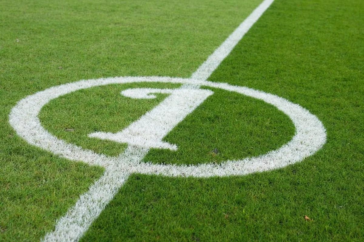 how-big-is-a-football-field-full-dimensions-explained
