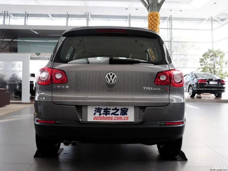 high quality material steel standard size front fender for VW TIGUAN  09- OEM 5N0821105A factory