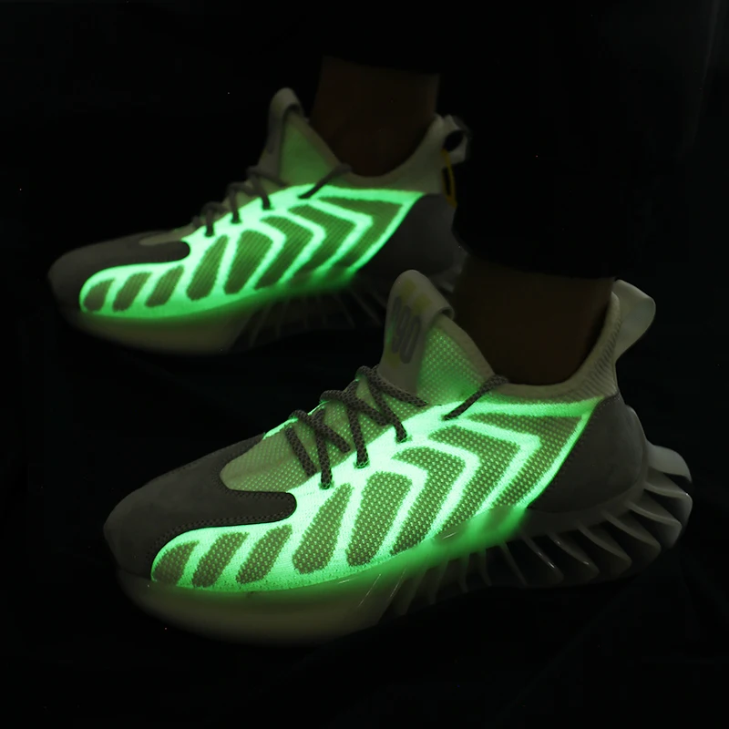 

New Dark Night Reflective Sport Men's Hollow Blade Shoes 2021 Casual Breathable Shock-Absorbing Llightweight Running Man's Shoes